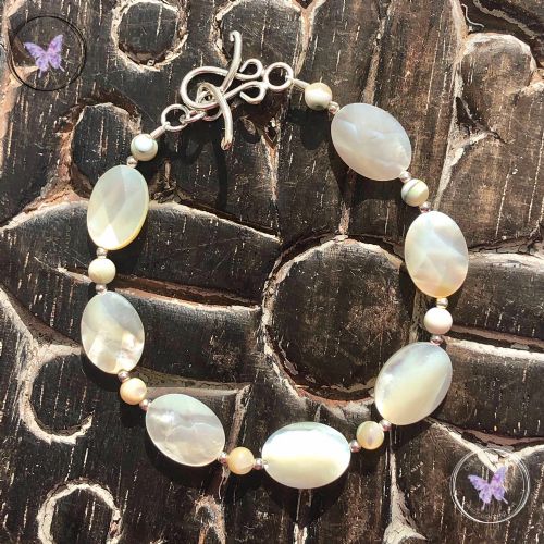 Mother Of Pearl Faceted Oval Bracelet With Silver Toggle Clasp